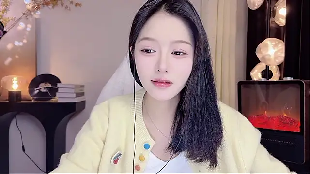 Snapshot of xiaodaibabyy chatting on 03-06-25, 01:14 xiaodaibabyy online show from 03-06-25, 01:14