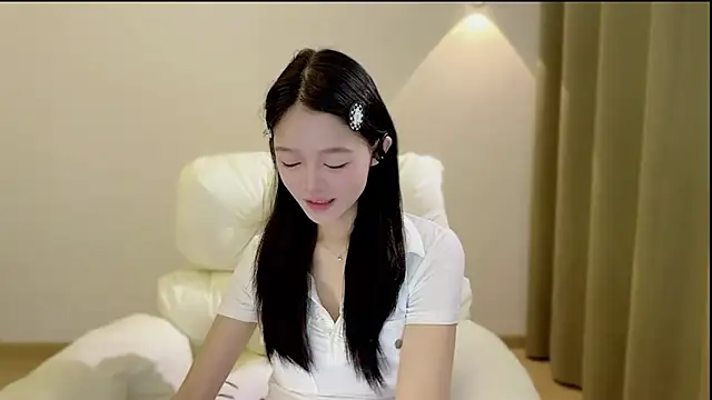 xiaodaibabyy online show from 10-30-25, 06:37