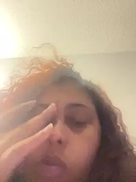 Snapshot of juicybooty_cherri2 chatting on 01-02-25, 05:14 juicybooty cherri2 online show from 01-02-25, 05:14