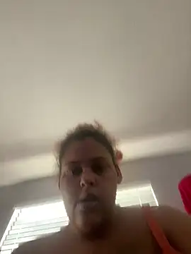 Snapshot of juicybooty_cherri2 chatting on 01-13-25, 07:31 juicybooty cherri2 online show from 01-13-25, 07:31