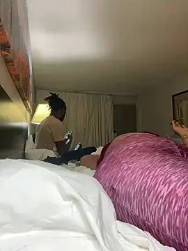 Snapshot of juicybooty_cherri2 chatting on 01-14-25, 06:45 juicybooty cherri2 online show from 01-14-25, 06:45