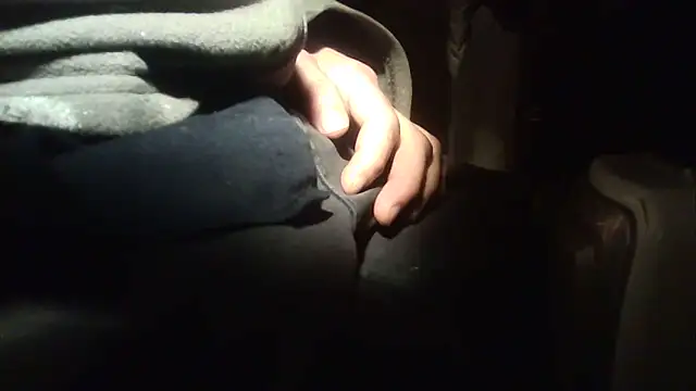 oliveirinhafotografo online show from 01-24-25, 07:18