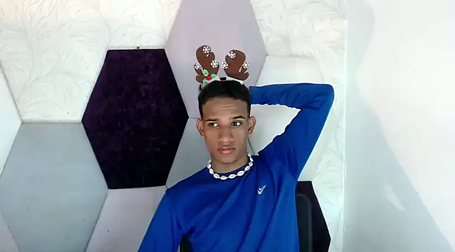 AbrahanBratz online show from 12-13-24, 06:49