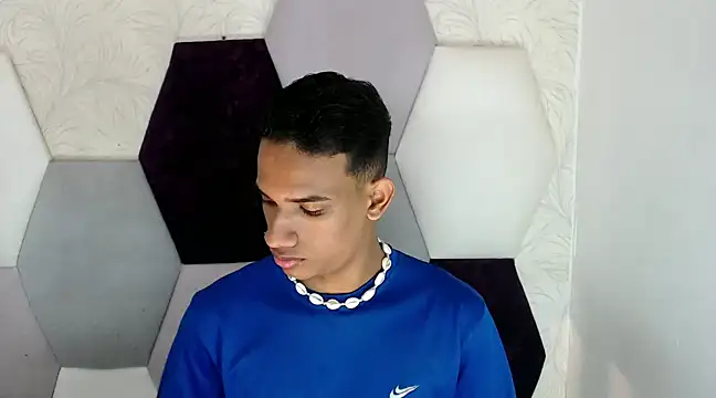 AbrahanBratz online show from 12-27-24, 11:50