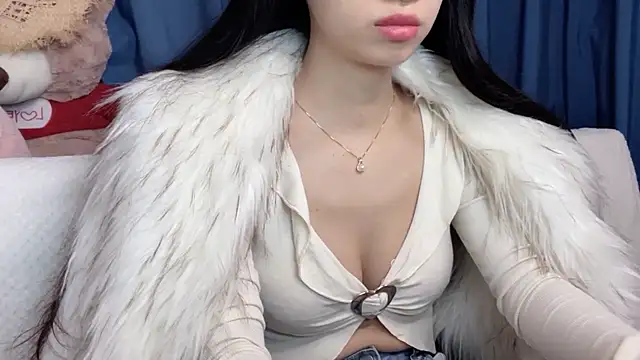 Lili-2 online show from 03-11-26, 02:23