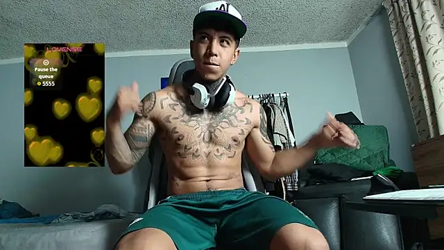 Nickhot0609 online show from 03-31-26, 10:48