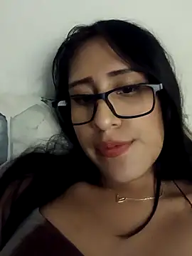 Snapshot of AleFantasy0001 chatting on 03-10-25, 10:45 AleFantasy0001 online show from 03-10-25, 10:45