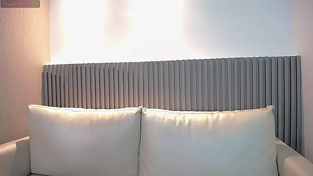 Snapshot of Melodi_Roux chatting on 04-26-26, 11:08 Melodi Roux online show from 04-26-26, 11:08
