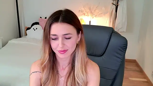 Sophie Enzo online show from 02-18-25, 10:14