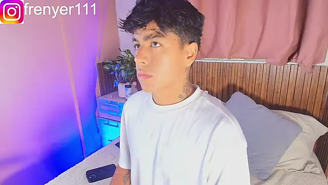 kiing azahell online show from 04-12-26, 02:05