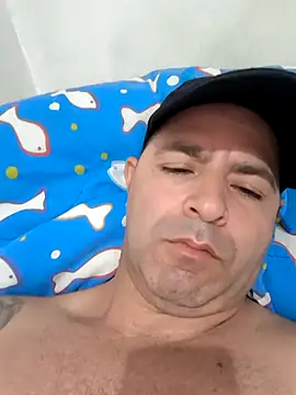 Marciogrei online show from 10-31-25, 04:19