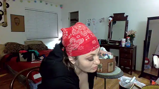 sophiarica online show from 04-20-26, 06:16