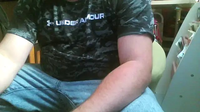 Snapshot of Tipute1987 chatting on 10-09-25, 06:17 Tipute1987 online show from 10-09-25, 06:17