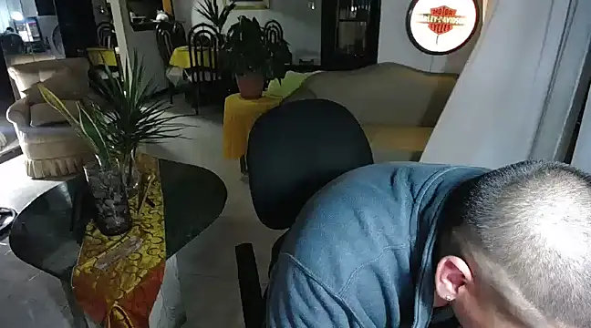 Snapshot of pitbullveryhot chatting on 02-13-25, 09:30 pitbullveryhot online show from 02-13-25, 09:30