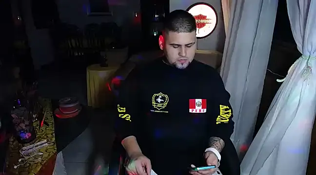 Snapshot of pitbullveryhot chatting on 03-02-25, 04:07 pitbullveryhot online show from 03-02-25, 04:07