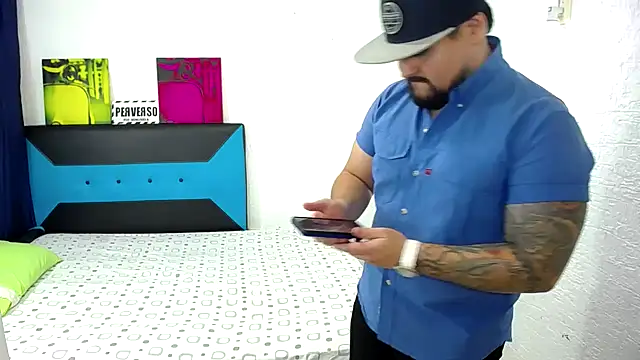 Snapshot of pitbullveryhot chatting on 10-04-25, 02:20 pitbullveryhot online show from 10-04-25, 02:20