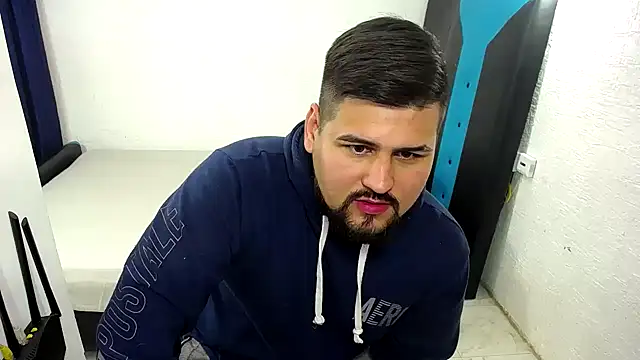 Snapshot of pitbullveryhot chatting on 10-13-25, 12:38 pitbullveryhot online show from 10-13-25, 12:38