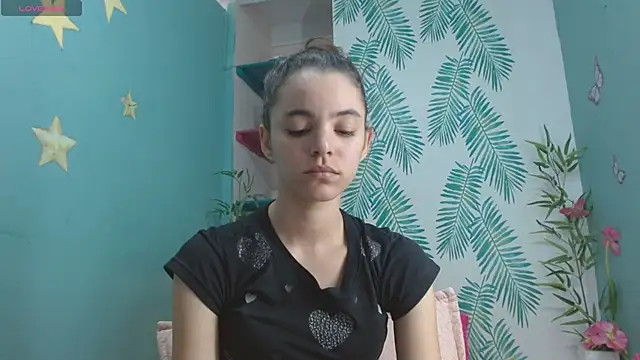 Mia-kalinfa online show from 12-01-24, 04:29