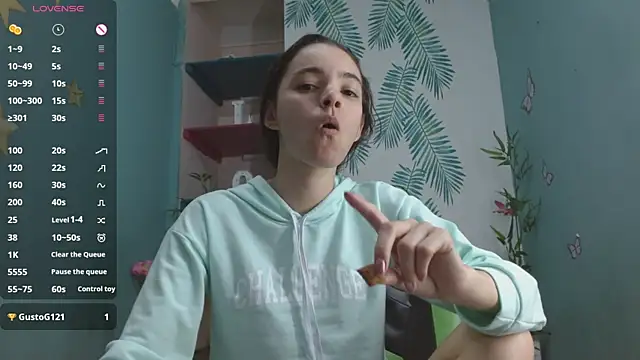 Mia-kalinfa online show from 12-06-24, 03:55