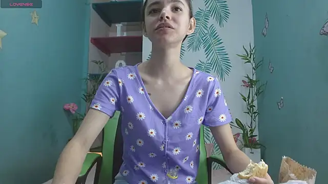 Mia-kalinfa online show from 12-14-24, 12:23