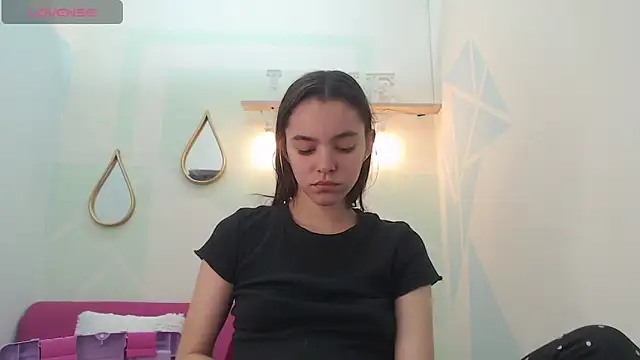 Mia-kalinfa online show from 02-04-25, 03:15