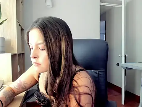 Snapshot of AmandaCallum chatting on 07-11-26, 03:15 AmandaCallum online show from 07-11-26, 03:15