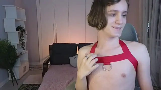 Snapshot of nikompell chatting on 02-08-25, 02:58 nikompell online show from 02-08-25, 02:58