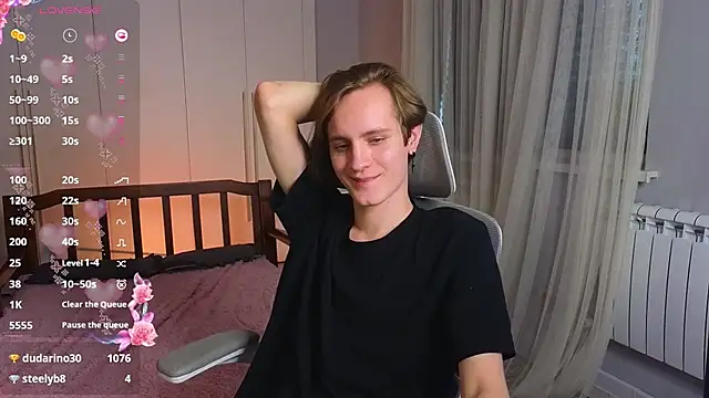 Snapshot of nikompell chatting on 02-22-25, 06:17 nikompell online show from 02-22-25, 06:17