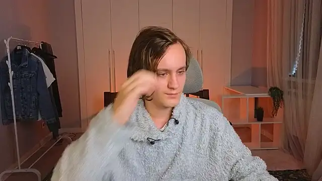 Snapshot of nikompell chatting on 03-05-25, 04:56 nikompell online show from 03-05-25, 04:56