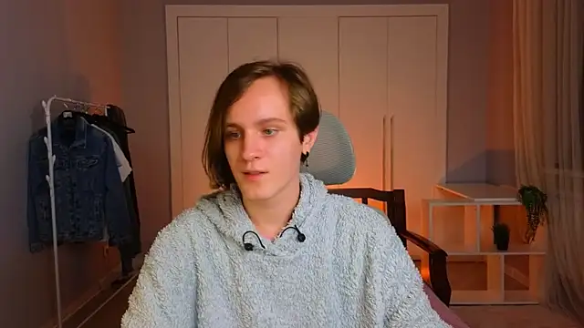 Snapshot of nikompell chatting on 03-11-25, 07:25 nikompell online show from 03-11-25, 07:25