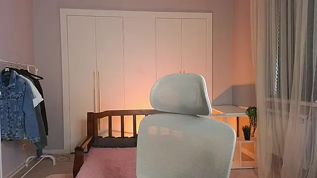 Snapshot of nikompell chatting on 03-23-25, 07:09 nikompell online show from 03-23-25, 07:09