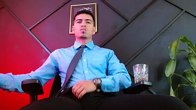 Snapshot of Adrian_Mill3r chatting on 03-18-25, 04:48 Adrian Mill3r online show from 03-18-25, 04:48