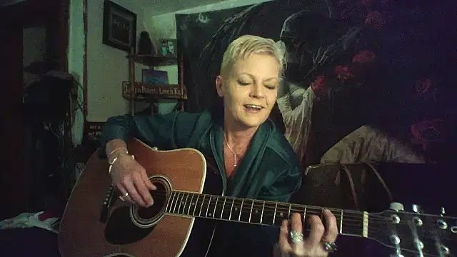 jadegilf1 online show from 04-06-26, 06:42