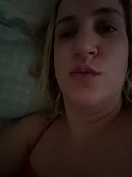 Snapshot of Bia_sexynovaes chatting on 01-14-25, 09:35 Bia sexynovaes online show from 01-14-25, 09:35