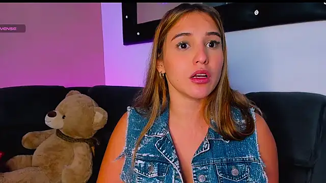 sophijenner online show from 12-03-24, 07:10