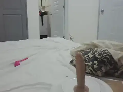 Snapshot of adele-33 chatting on 03-07-25, 01:20 adele-33 online show from 03-07-25, 01:20