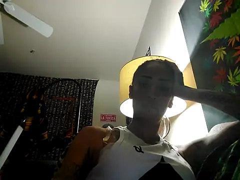 Snapshot of SexiiiMexiii chatting on 12-31-24, 02:19 SexiiiMexiii online show from 12-31-24, 02:19