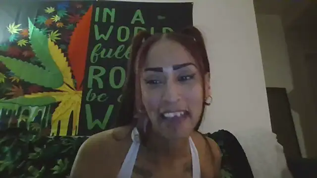 Snapshot of SexiiiMexiii chatting on 01-24-25, 01:56 SexiiiMexiii online show from 01-24-25, 01:56