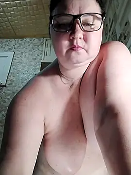 Snapshot of Holly-69 chatting on 07-16-26, 04:57 Holly-69 online show from 07-16-26, 04:57