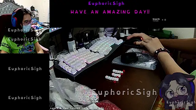 Snapshot of EuphoricSigh chatting on 07-12-26, 02:46 EuphoricSigh online show from 07-12-26, 02:46