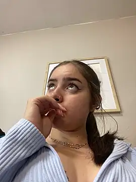 imlindapink online show from 02-25-25, 09:46