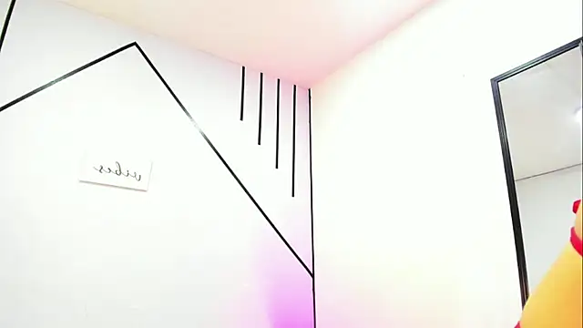 Snapshot of LisaWhite_ chatting on 11-10-25, 12:48 LisaWhite online show from 11-10-25, 12:48