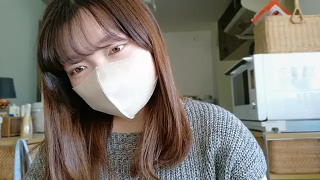 Snapshot of _Yui_ chatting on 09-26-25, 03:21 Yui online show from 09-26-25, 03:21