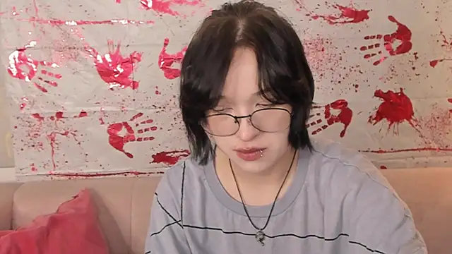 fiamoory online show from 10-27-25, 01:20