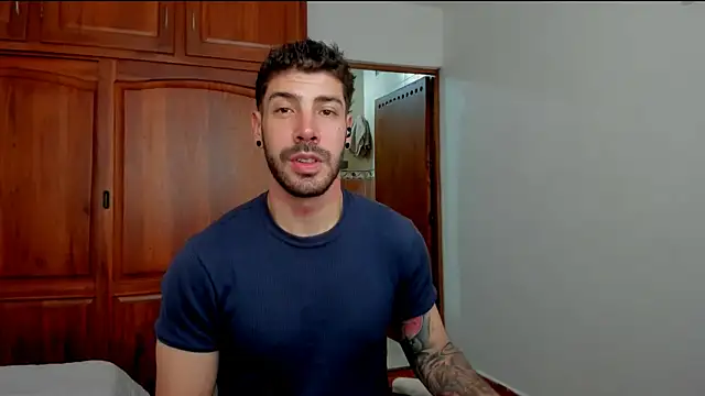 Guyinthemountain online show from 06-17-26, 03:13