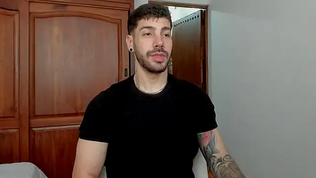 Guyinthemountain online show from 06-18-26, 03:49
