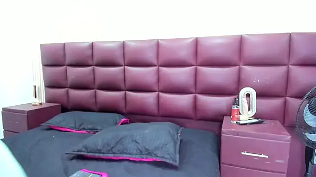 JulietaKane online show from 11-22-25, 05:28