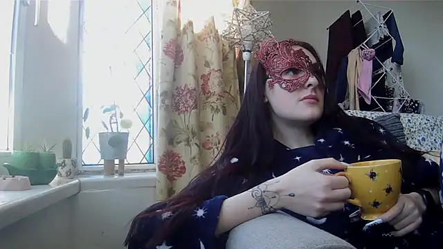 LexiSnowUK online show from 03-17-26, 10:07