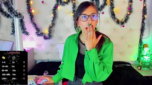  jade white  online show from 12-26-24, 12:49