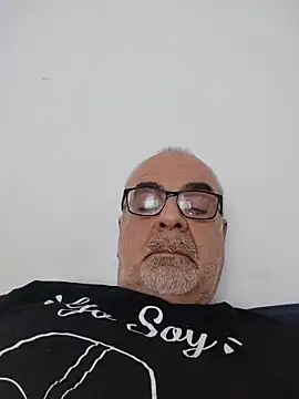 Satiro Sevilla online show from 03-15-26, 06:36